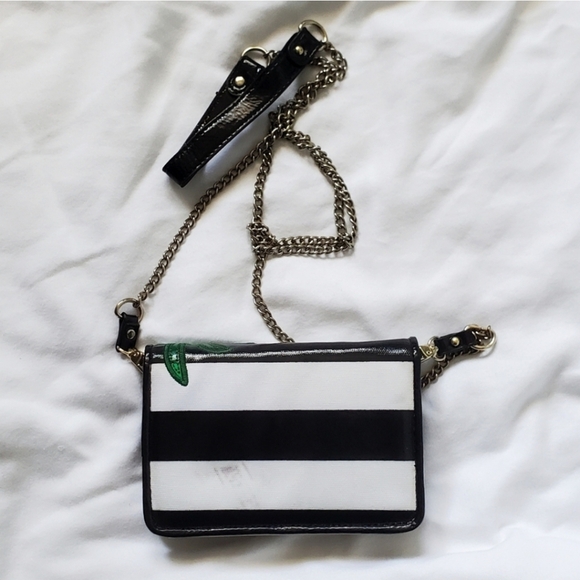 Betsey Johnson sequined pineapple crossbody - Picture 4 of 14